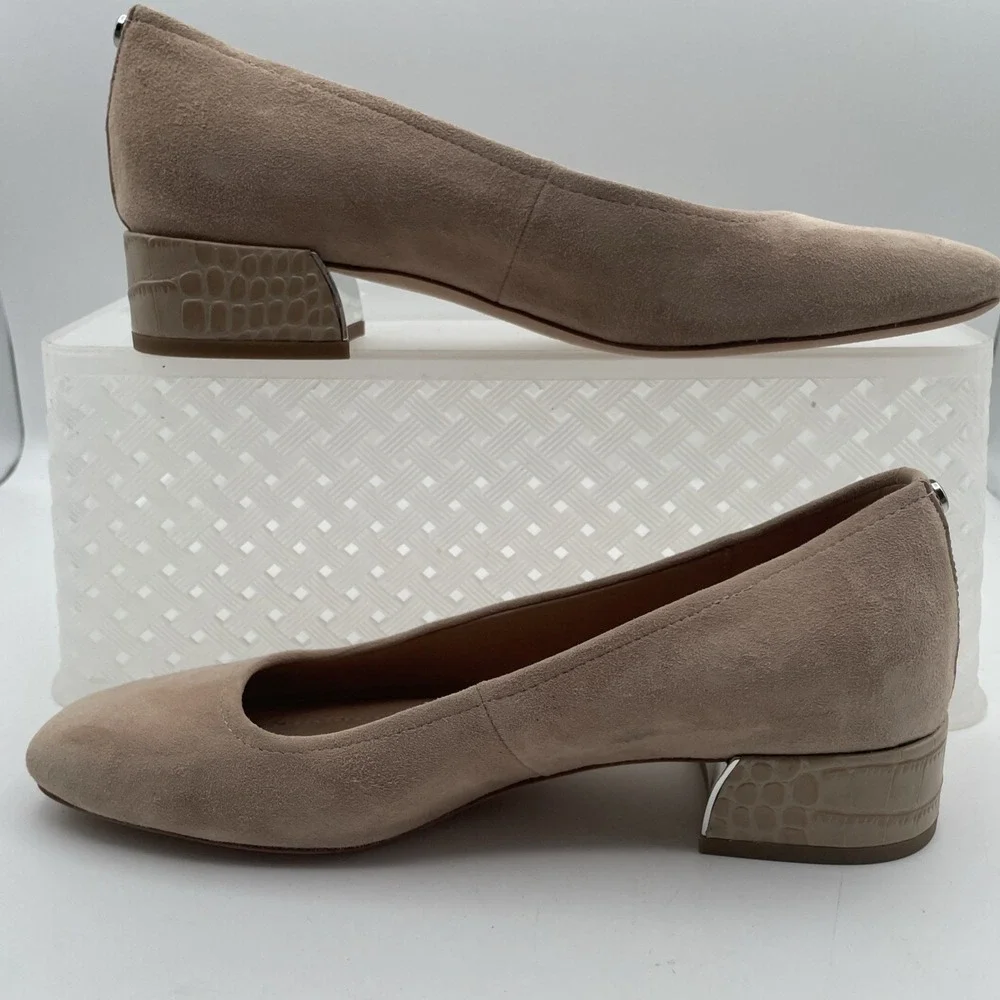 Donald J. Pliner Drew Beige Suede Dress Slip-On Pumps Shoes Women's Size 9‎ M